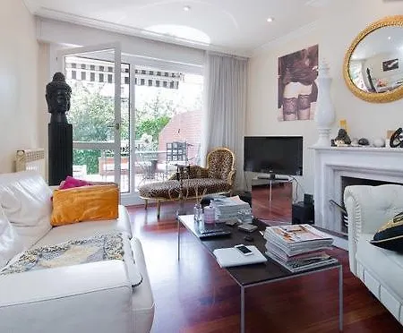 Apartment Con Jardin *